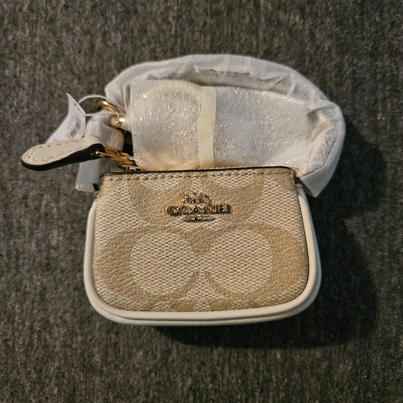 Coach bag charms - Picture 13 of 14